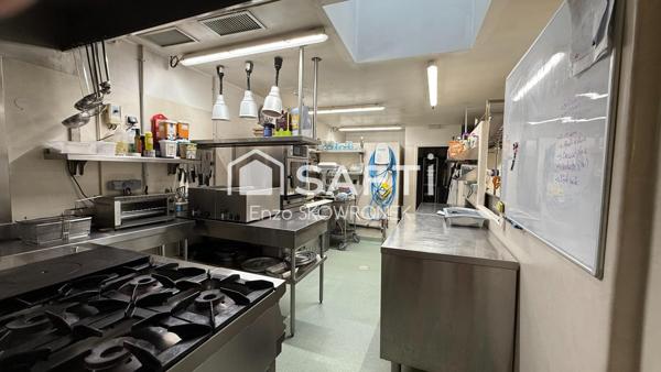 Bar-restaurant et local loué, a 15 minutes d’Agen.