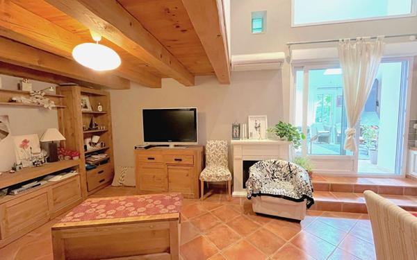 Maison à vendre    7 pièces •  Lattes