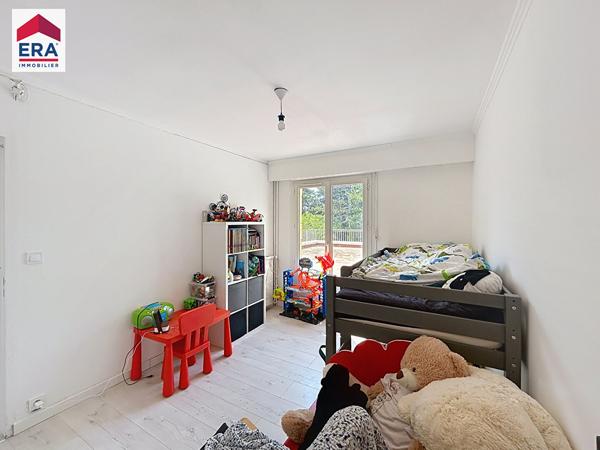 COUP DE COEUR pour cet appartement de 96,74M2 avec jardin , ascenseur proximité  Axium
