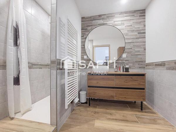 Moirans Appartement T5 rénové à neuf, 3 chambres, possibilité 4.