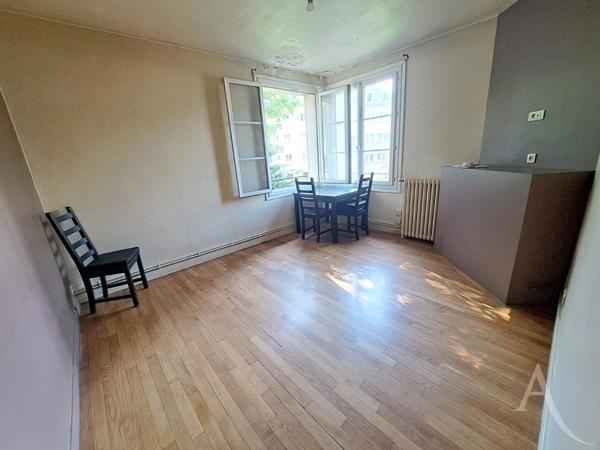 Appartement F2 idéalement situé au centre ville de Mantes-la-jolie
