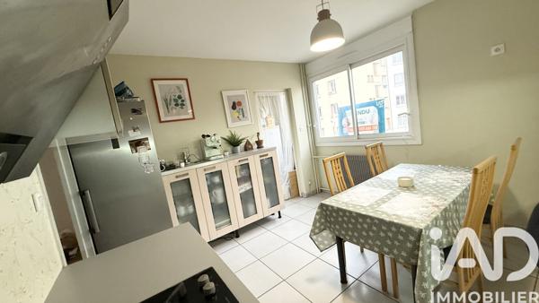 Appartement à vendre 4 pièces 82 m² Lyon 7