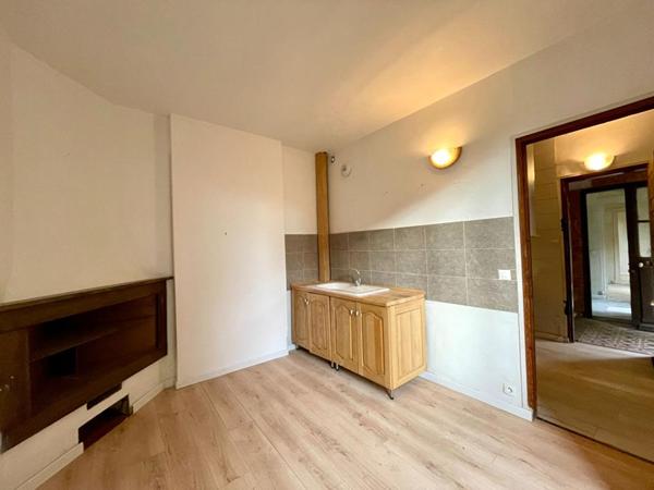 Location 2 Pieces 27 94400 Vitry Sur Seine 4799