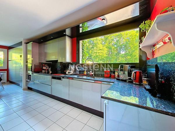 Maison Lamorlaye 7 pièce(s) 226 m2, parc 4000 m² avec piscine chauffée