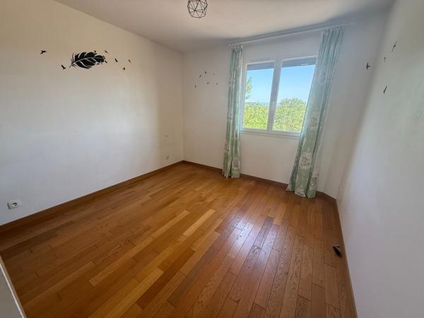 Maison bois de serres avec charmes