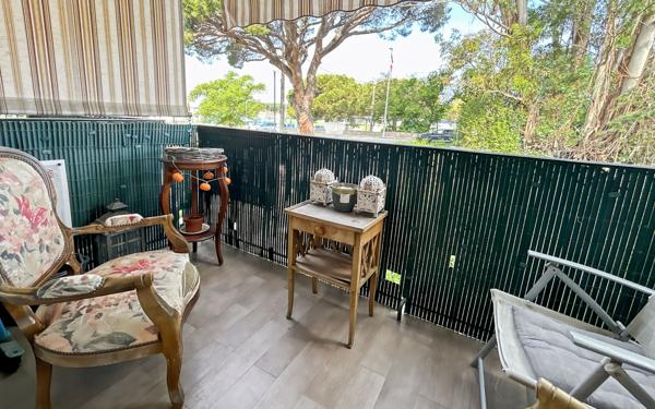 Appartement à vendre    2 pièces • 49 m2 Saint-Raphaël