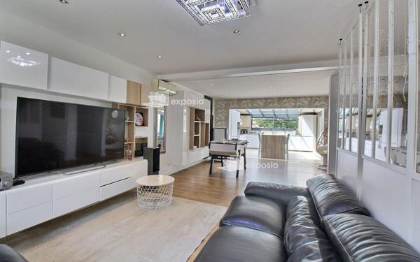 Maison à vendre    8 pièces • 191 m2 Corbeil-Essonnes