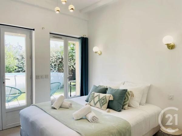 Maison à vendre  3 pièces - 61 m 2   STE MAXIME  - 83