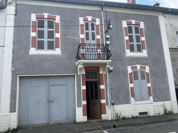 Maison à vendre à Tarbes dans les Hautes-Pyrénées (65000), ref : VM1528-65003