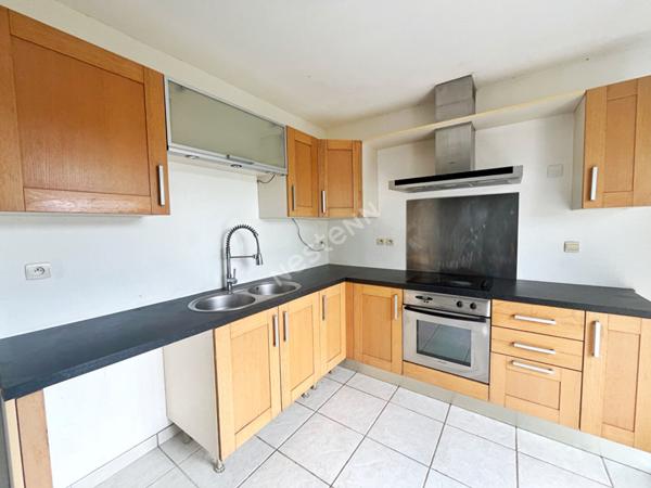 Maison de 6 pièces 150 m2 à BOVES