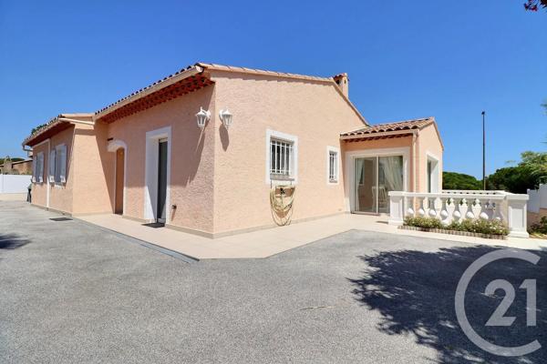 Maison à vendre  4 pièces - 100 m 2   FREJUS  - 83
