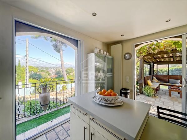 MAISON CAGNES SUR MER - VUE MER ET CHATEAU