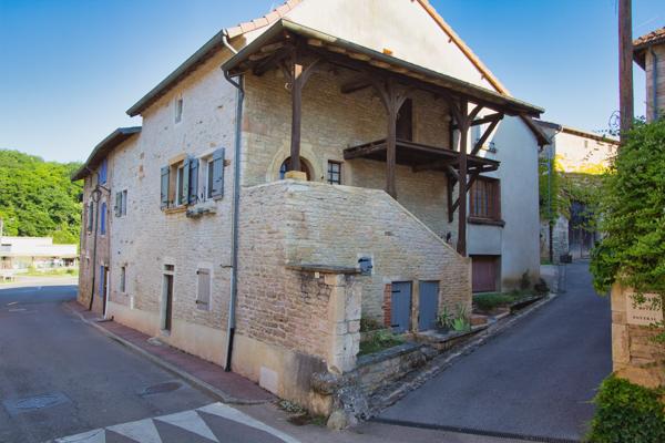 Lugny (71260) Très belle propriété