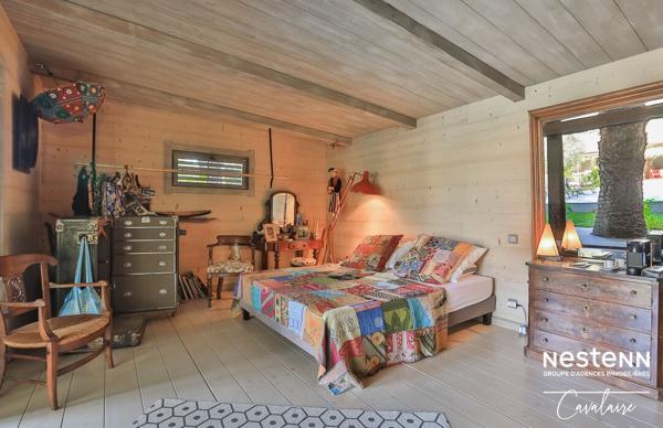 Saint-Tropez - Villa provencale de prestige a 150 m de la plage - Vente en viager occupe (sans rente)