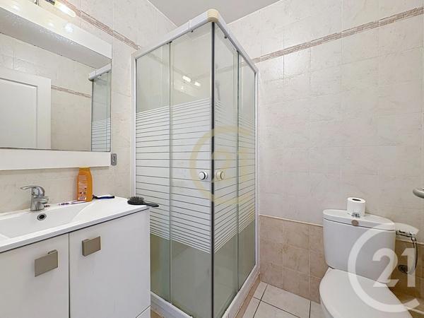 Appartement F3 à vendre  3 pièces - 68,01 m 2   CANNES  - 06