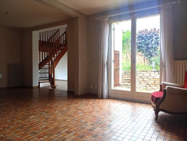 EXCLUSIVITE COURNON Maison 135m² hab + garage sur 365m² au calme