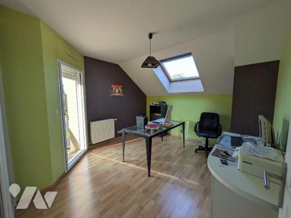 TRENTE CINQ NOTAIRES - Quartier du Vert Buisson - Idéale pour les grandes familles - cette spac...
