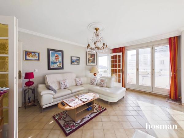 LE PRÉ-SAINT-GERVAIS – ÉTAGE ÉLEVÉ AVEC ASCENSEUR – 4 PIÈCES – TERRASSE & BALCON – PARKING