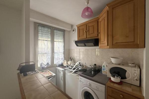 Location - Appartement 2 pièces 31 m 2 SABLE SUR SARTHE (72300)