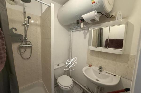 Location - Appartement 2 pièces 31 m 2 SABLE SUR SARTHE (72300)