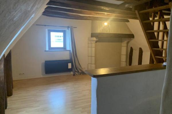 Location - Appartement 2 pièces 24 m 2 LA RICHE (37520)