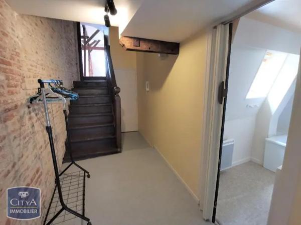 Appartement à louer 2 pièces 45.63m² Laon (02000)