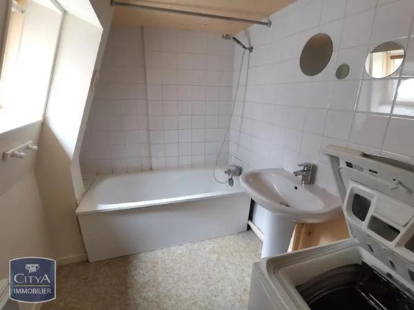 Appartement à louer 2 pièces 45.63m² Laon (02000)