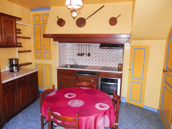 MAISON en centre ville avec Garage, Jardin et Dépendances