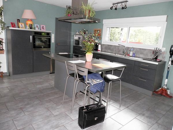 VILLA contemporaine à 25 mn d'AMIENS et de l'Hôpital (CHU)