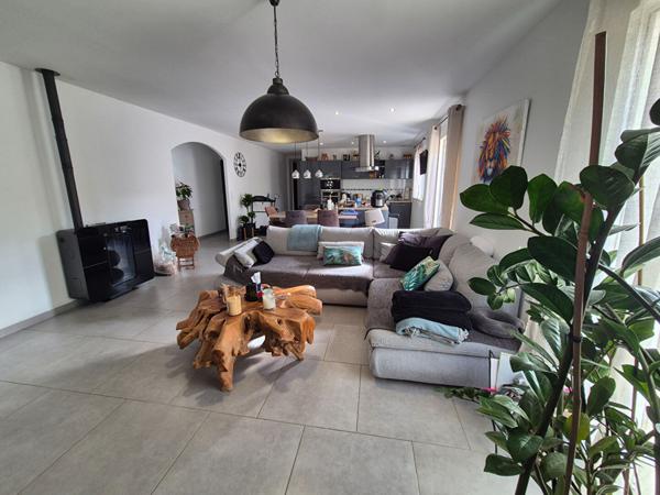 Maison Borgo 8 pièce(s) 200 m2 jardin 573 m²