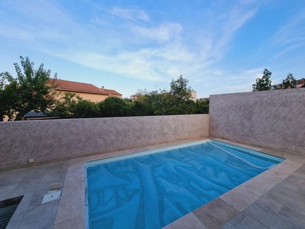 Maison Borgo 8 pièce(s) 200 m2 jardin 573 m²