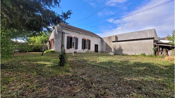 Plain-pied: 95m², cuisine, 2 ch, salle d’eau , garage / terrain 593 m²