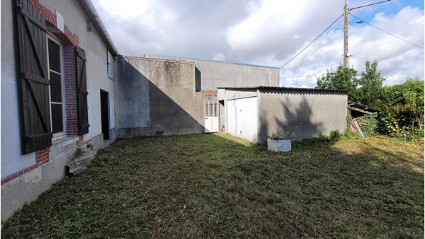 Plain-pied: 95m², cuisine, 2 ch, salle d’eau , garage / terrain 593 m²