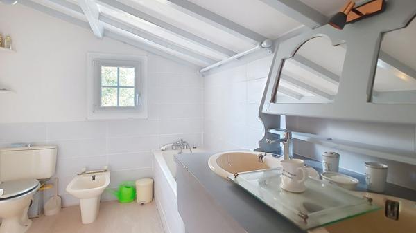 A vendre Maison à Nérac - 6 pièces avec terrain, piscine et garage