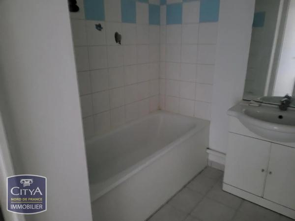 Appartement à louer 2 pièces 55.12m² Beaurains (62217)