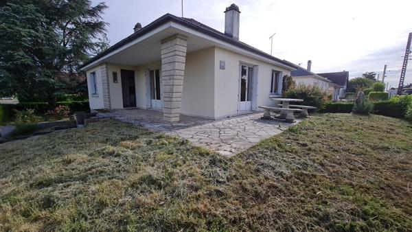 Beaune-La-Rolande, Maison 80m² hab 2 ch / s/sol sur terrain 621 m²