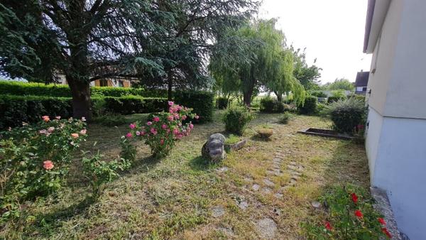 Beaune-La-Rolande, Maison 80m² hab 2 ch / s/sol sur terrain 621 m²