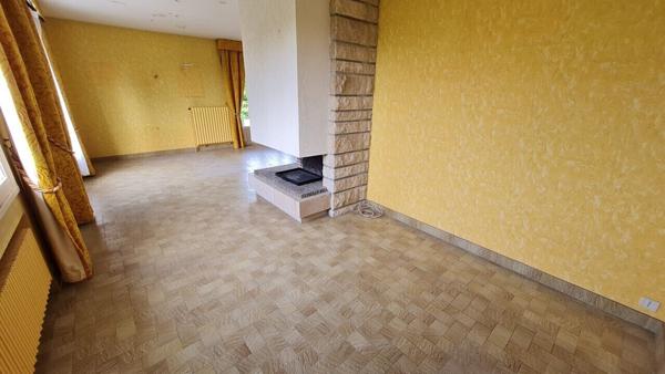 Beaune-La-Rolande, Maison 80m² hab 2 ch / s/sol sur terrain 621 m²