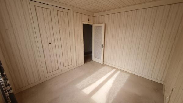 Beaune-La-Rolande, Maison 80m² hab 2 ch / s/sol sur terrain 621 m²