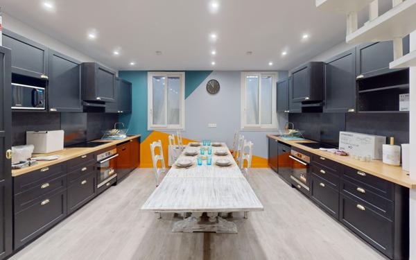 Appartement à louer    5 pièces •  Saint-Étienne