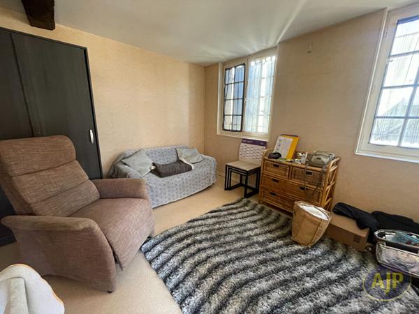 Appartement à vendre Saintes - 2 pièces, 39m² avec 1 chambre(s) à 83 900€ - AJP Immobilier Saintes