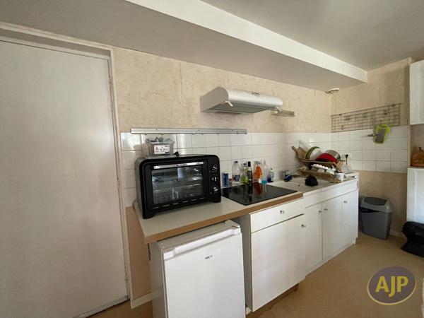 Appartement à vendre Saintes - 2 pièces, 39m² avec 1 chambre(s) à 83 900€ - AJP Immobilier Saintes