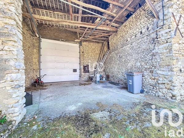 Maison à vendre 5 pièces 400 m² Breuil-Bois-Robert