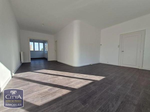 Maison à louer 4 pièces 112.8m² Longuenesse (62219)