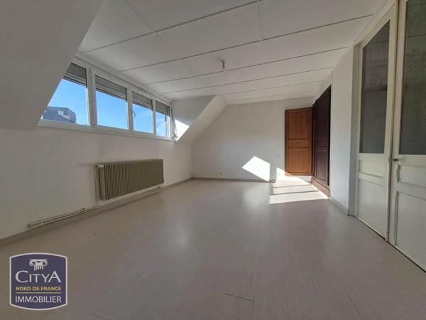 Maison à louer 4 pièces 112.8m² Longuenesse (62219)