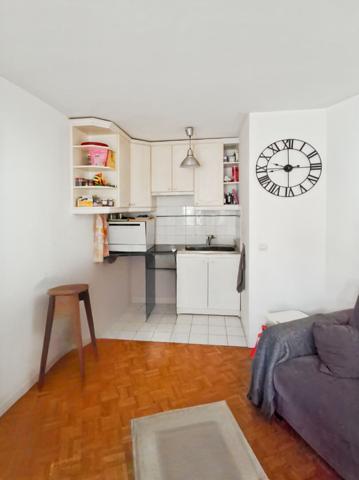 SURESNES Coeur de ville -5' Tram