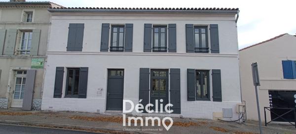 Vente maison Saint hilaire de villefranche, 190m² 6 pièces 306 800€ avec piscine