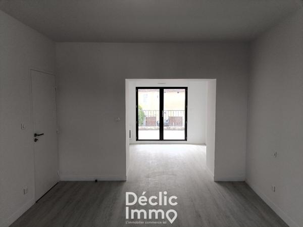 Vente maison Saint hilaire de villefranche, 190m² 6 pièces 306 800€ avec piscine