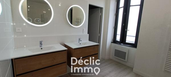 Vente maison Saint hilaire de villefranche, 190m² 6 pièces 306 800€ avec piscine