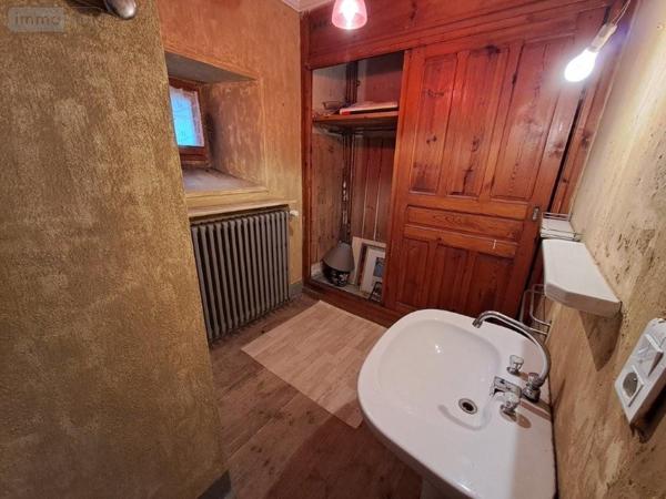 Maison à vendre à Pierrefort dans le Cantal (15230), ref : 044/1259